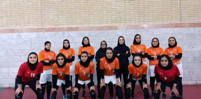 آغاز رقابت های تیم والیبال هانتر اشکذر در مسابقات زیر بیست سال استان یزد آغاز رقابت های تیم والیبال هانتر اشکذر در مسابقات زیر بیست سال استان یزد