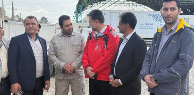 بازدید مدیرعامل هلال احمر استان یزد از بیمارستان سیار برکت در مروست بازدید مدیرعامل هلال احمر استان یزد از بیمارستان سیار برکت در مروست