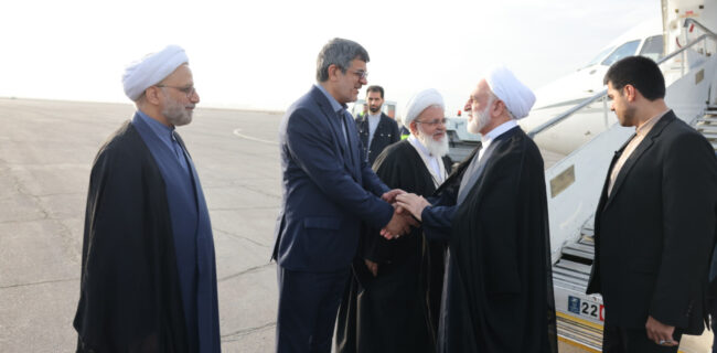 رئیس قوه قضاییه وارد یزد شد رئیس قوه قضاییه وارد یزد شد