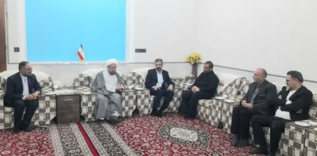 دیدار اعضای کانون مداحان شهرستان اشکذر با امام جمعه شهرستان اشکذر دیدار اعضای کانون مداحان شهرستان اشکذر با امام جمعه شهرستان اشکذر
