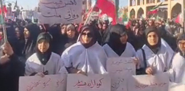 قیام مردم استان یزد علیه تروریست های مسلّح در۲۱و ۲۲دی۱۴۰۴+ عکس قیام مردم استان یزد علیه تروریست های مسلّح در۲۱و ۲۲دی۱۴۰۴+ عکس