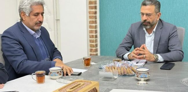 دیدار مدیر مخابرات منطقه یزد با فرماندار اشکذر با محوریت توسعه فیبر نوری دیدار مدیر مخابرات منطقه یزد با فرماندار اشکذر با محوریت توسعه فیبر نوری