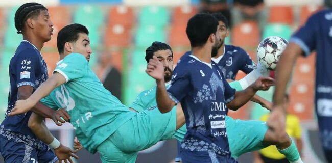 نبرد حساس چادرملو اردکان با پیکان در یزد