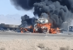 تصادف ۲ تریلی در محور اردکان_نائین مصدوم و فوتی نداشت