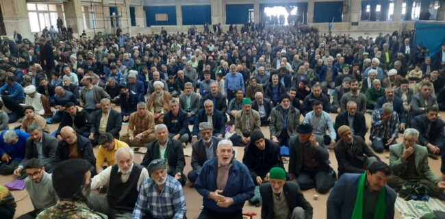 کنایه امام جمعه موقت میبد به پیامک سراسری تصویب قانون گواهینامه موتورسواری بانوان