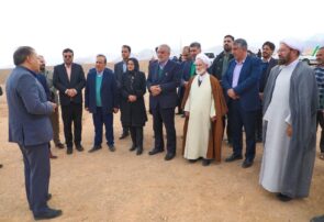 بهره‌برداری از نیروگاه خورشیدی مددجویان کمیته امداد امام خمینی (ره) در روستای اتابک بخش خضرآباد