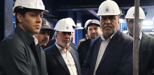 بازدید نماینده مردم از کارخانه گندلهسازی بهاباد بازدید نماینده مردم از کارخانه گندلهسازی بهاباد