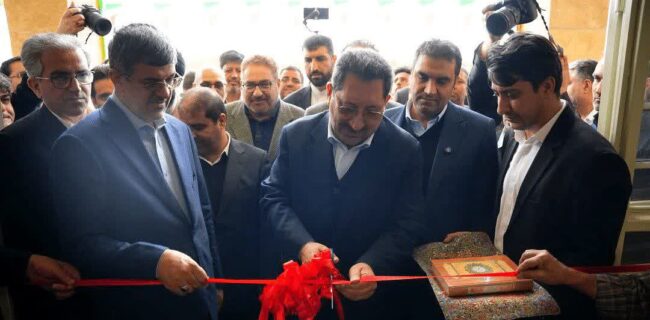 افتتاح هنرستان ۱۲ کلاسه فنی و حرفه‌ای ارفع در اردکان