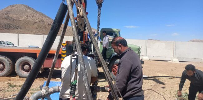 آغاز عملیات بهسازی و حفر گالری چاه شماره ۲ کرخنگان آغاز عملیات بهسازی و حفر گالری چاه شماره ۲ کرخنگان