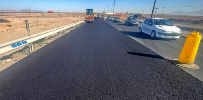 رشد دو برابری قراردادهای نگهداری راههای شریانی و 4 برابری راه های روستایی در استان یزد/ شتابگیری بهسازی کریدور تهران – بندرعباس رشد دو برابری قراردادهای نگهداری راههای شریانی و ۴ برابری راه های روستایی در استان یزد/ شتابگیری بهسازی کریدور تهران – بندرعباس