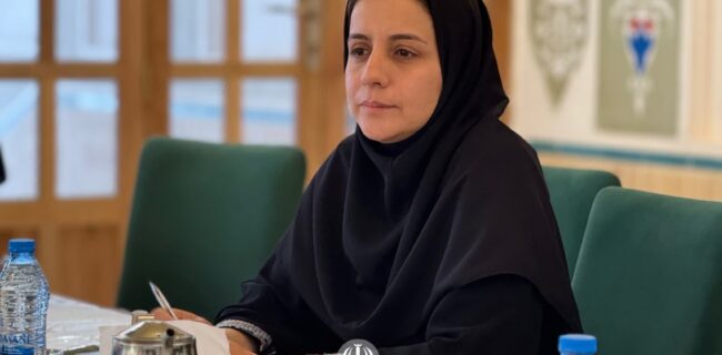 تفت، نقطه آغاز خیز بلند ورزش بانوان یزد بهسوی آیندهای پویا تفت، نقطه آغاز خیز بلند ورزش بانوان یزد بهسوی آیندهای پویا