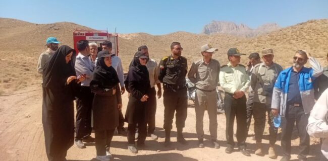 آمادگی برای مهار آتش در قلب شیرکوه با برگزاری مانور مشترک اطفای حریق در ارتفاعات تفت آمادگی برای مهار آتش در قلب شیرکوه با برگزاری مانور مشترک اطفای حریق در ارتفاعات تفت