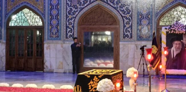 برای مردی که یک عمر برخاسته بود باید برخاست برای مردی که یک عمر برخاسته بود باید برخاست