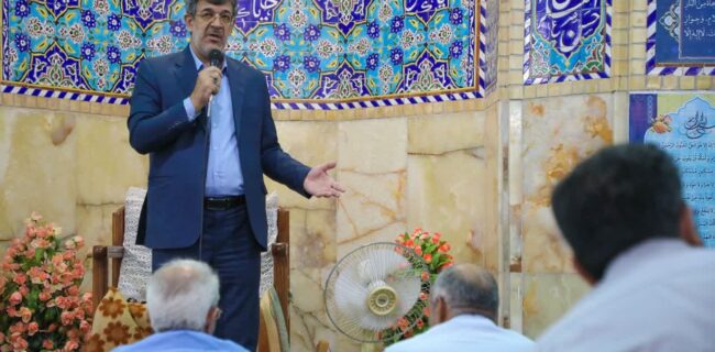 تأکید استاندار یزد بر مقاومت، انسجام داخلی و تلاش دولت برای رفع مشکلات اقتصادی تأکید استاندار یزد بر مقاومت، انسجام داخلی و تلاش دولت برای رفع مشکلات اقتصادی