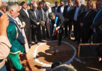 عملیات اجرایی بستان‌سرای وحشی بافقی با حضور وزیر ارشاد آغاز شد