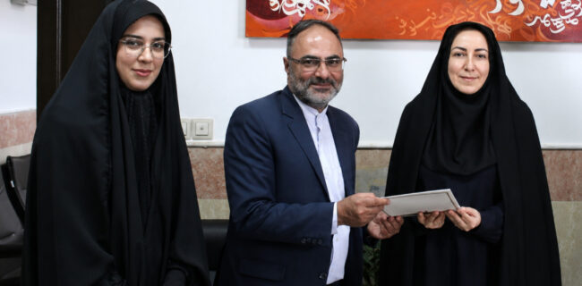 تقدیر مدیرکل ارتباطات و فناوری اطلاعات از مدیرمسئول پايگاه خبری صبح ساباط تقدیر مدیرکل ارتباطات و فناوری اطلاعات از مدیرمسئول پايگاه خبری صبح ساباط