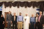 تجلیل مدیرکل فرهنگ و ارشاد اسلامی یزد از خانواده پیشکسوت رسانه تجلیل مدیرکل فرهنگ و ارشاد اسلامی یزد از خانواده پیشکسوت رسانه