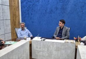 دیدار رئیس شرکت پخش فرآورده‌های نفتی با شهردار بافق برای توسعه همکاری‌ها