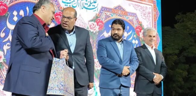 آزادی ۵ زندانی جرایم غیرعمد در مهریز با کمک خیر نیکاندیش آزادی ۵ زندانی جرایم غیرعمد در مهریز با کمک خیر نیکاندیش