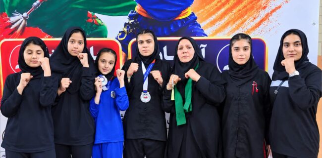 درخشش و شگفتیسازی تیم ۵ نفره ووشو بانوان یزد در ملایر؛ صید ۲ نشان نقره در میان ۳۷۰ مدعی کشور درخشش و شگفتیسازی تیم ۵ نفره ووشو بانوان یزد در ملایر؛ صید ۲ نشان نقره در میان ۳۷۰ مدعی کشور