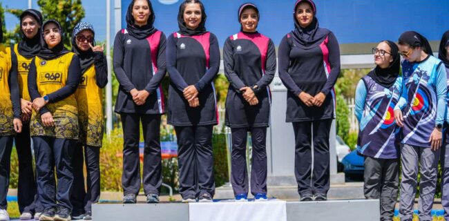 تاجگذاری دوباره سنگآهن بافق؛ چهارمین قهرمانی متوالی در لیگ برتر تاجگذاری دوباره سنگآهن بافق؛ چهارمین قهرمانی متوالی در لیگ برتر