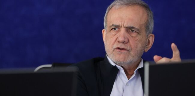تاکید رئیسجمهور بر فراهمسازی دسترسی عادلانه همه مردم به خدمات درمانی تاکید رئیسجمهور بر فراهمسازی دسترسی عادلانه همه مردم به خدمات درمانی