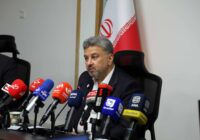 کارکنان صنعت برق در روزهای جنگ پناهگاه را رها و پای شبکه ایستادند