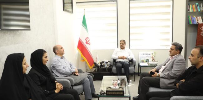 فوتبال و فوتسال بانوان یزد در مسیر رفع موانع توسعه فوتبال و فوتسال بانوان یزد در مسیر رفع موانع توسعه